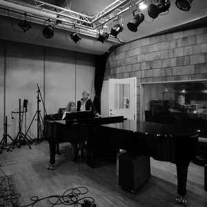 I studion sammen med Stina Ekblad til albummet: Vattnets spegel