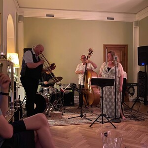 "Berit Engblad-Quintet At Stuekoncert.eu"