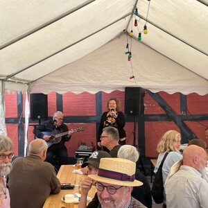 Maja & Klaus på Ø-bryg, Thurø