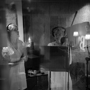 I studion sammen med Stina Ekblad til albummet: Vattnets spegel