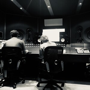 Line (Cello) & Thor - The Making of ...Great Northern Spa Soundtrack