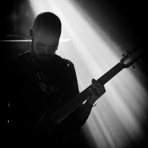 Lewy - Guitar