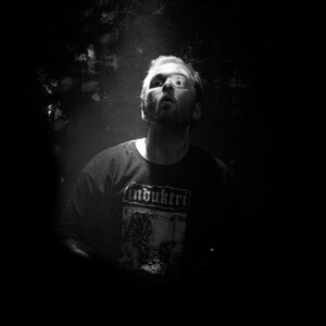 Pelle - Drums
